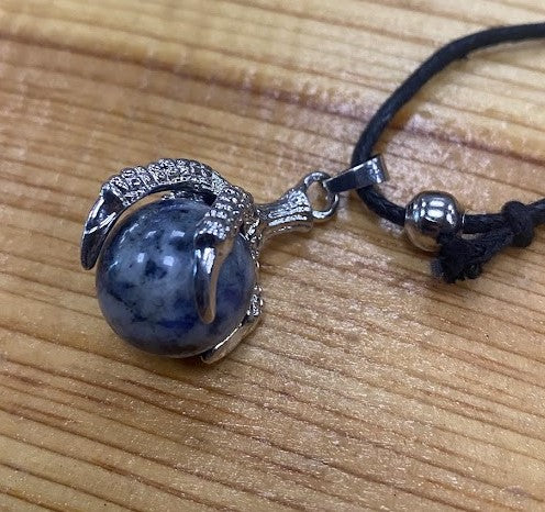 Necklace Eagle Claw Gemstone