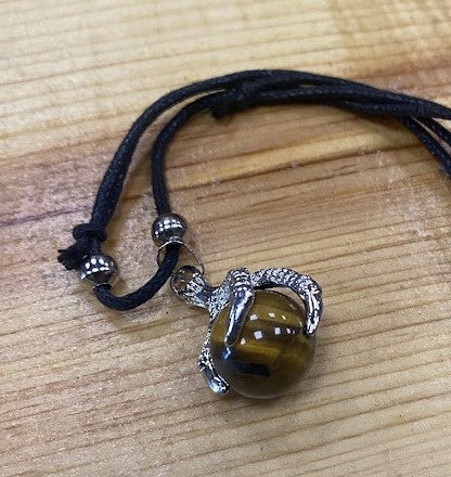 Necklace Eagle Claw Gemstone