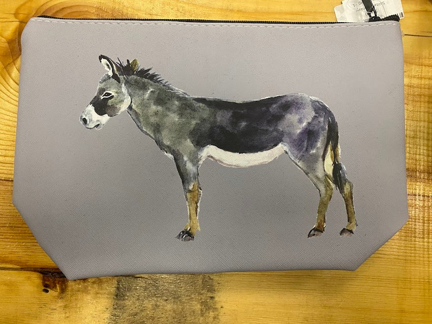 Wallets, Pouches & Totes by JPC