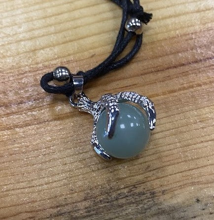 Necklace Eagle Claw Gemstone