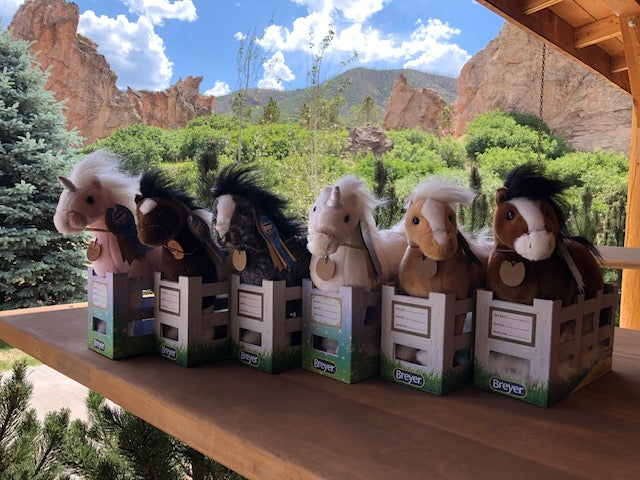 Stuffed Horses in Stable 13"