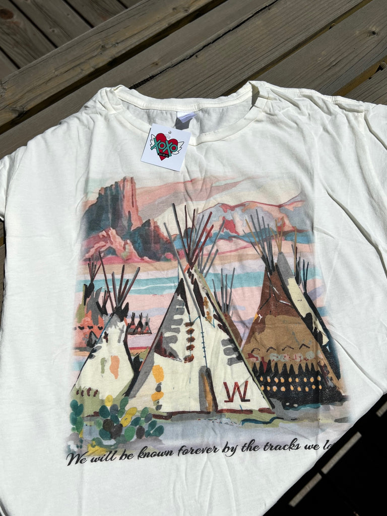 XOXO Short Sleeve T-Shirts